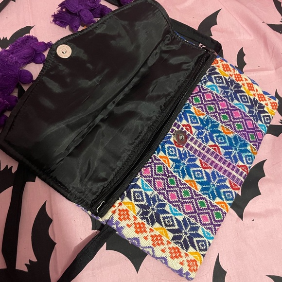 DONATE - Picture 4 of 4